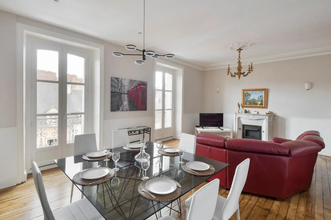아파트 Les Trois Rois - Duplex Familial De Charme En Coeur De Ville 렌